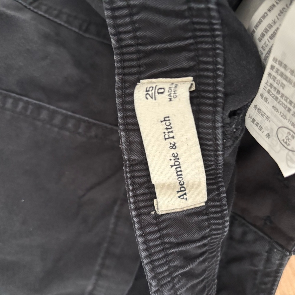 Abercrombie & Fitch Women's Size 25/0 Black Wash Elastic Waist Cargo Pants - Picture 2 of 4